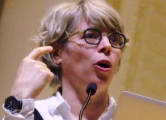 Harvard Professor Issues Alert: Tech Elites Are Pushing AI ‘Factory Farming of Humans’