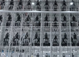 Humans Are Out: Robots Are Now Building Robots in China